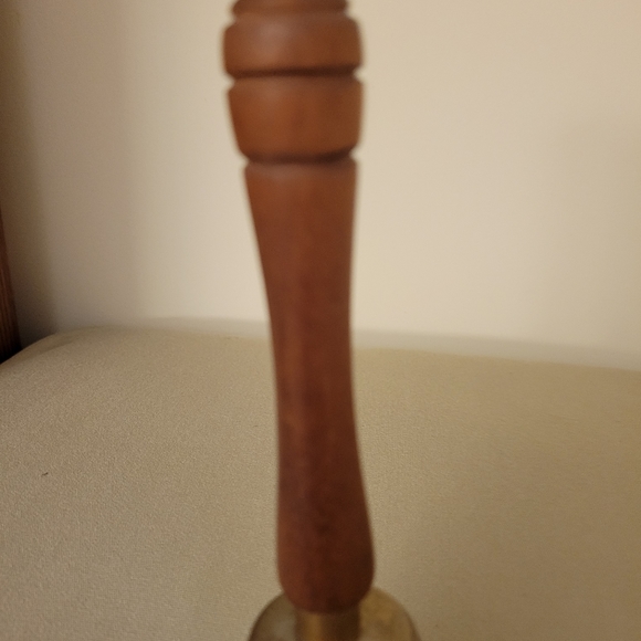 Vintage Hand-Held Brass Bell - Picture 5 of 5